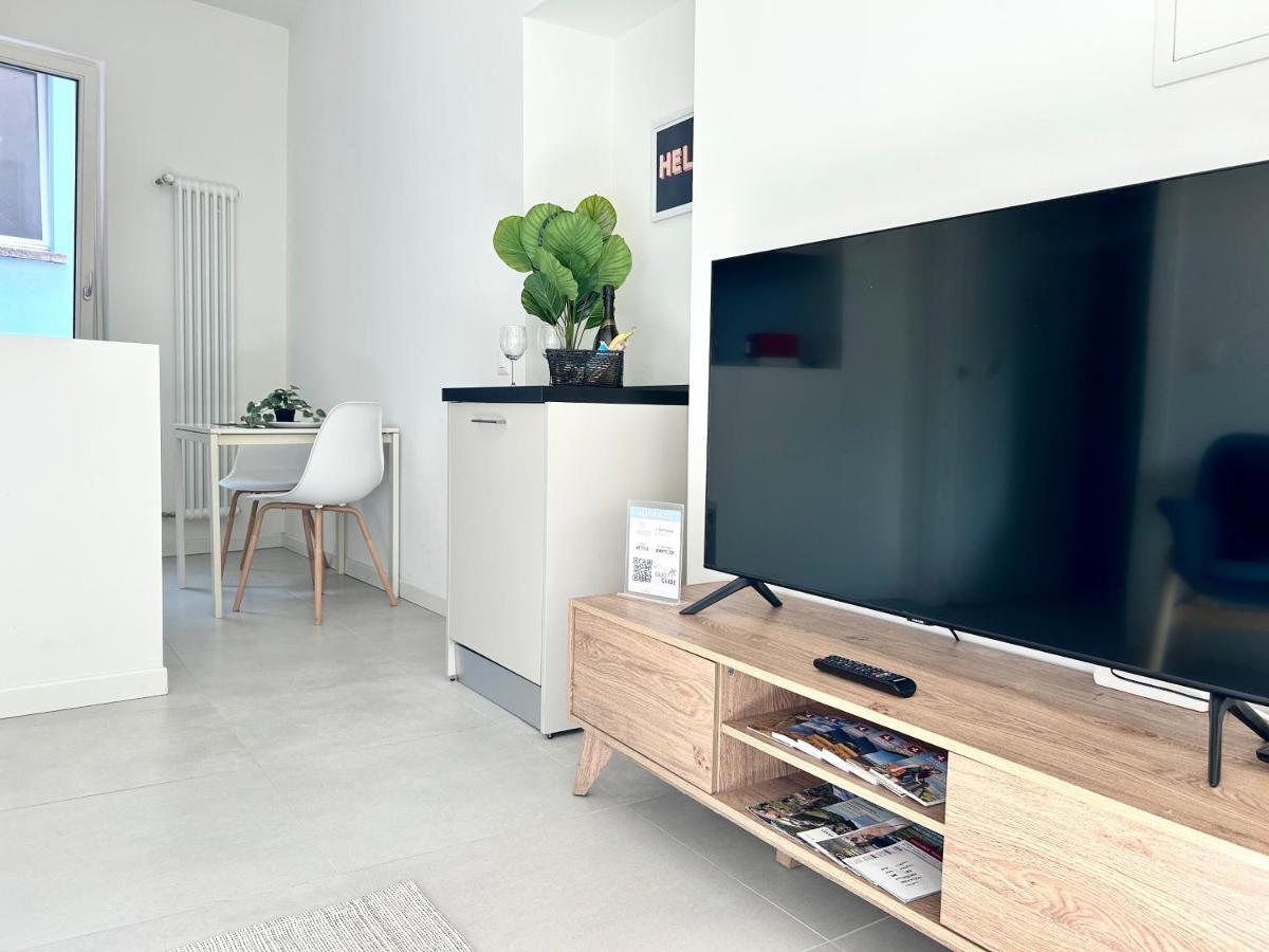 The Charming Suite - Few Steps From The Lake! ลูกาโน ภายนอก รูปภาพ